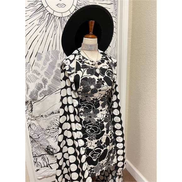 🌈 Gorgeous flower pop art dress - Picture 11 of 11